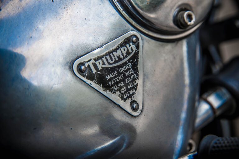 Triumph Tiger TR6 patent plate