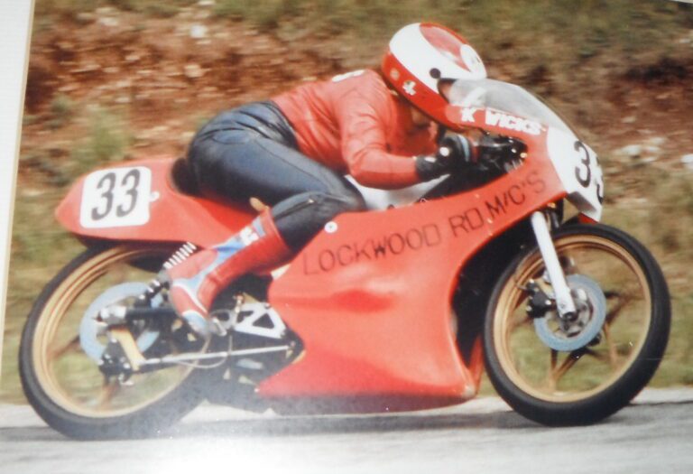 Finishing 2nd at Cadwell Park in 1986