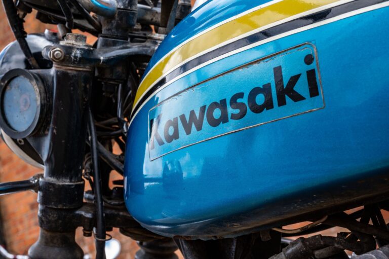 Kawasaki H2 fuel tank