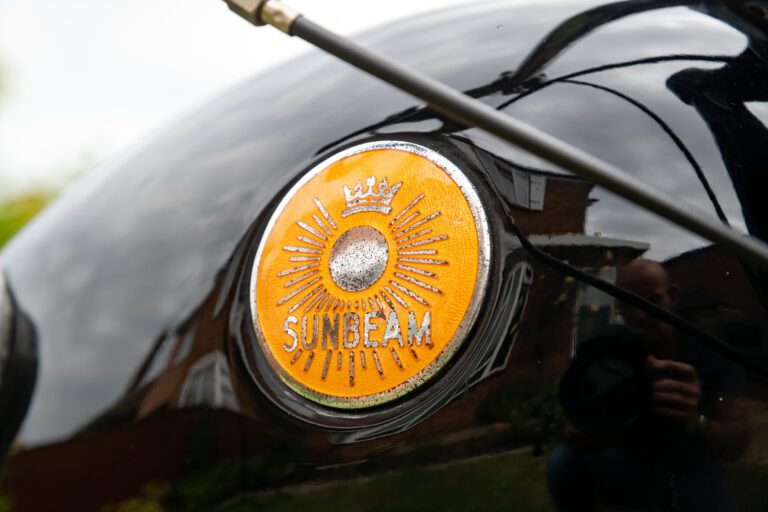 Sunbeam S8 1951 badge